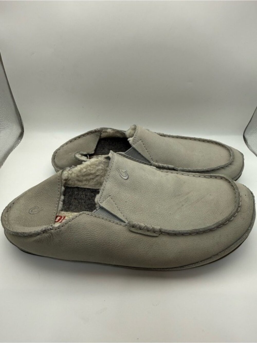 OluKai Moloa Slipper Mens US 7 Gray Leather Shearling Lined Slip On Comfort Shoe